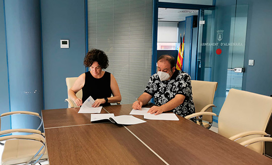 El ayuntamiento de Almenara y la Escola de Música Moderna, EMMA, firman el convenio de colaboración anual 