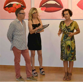 Inauguración de la exposición de pintura de Emi Signes en Artana