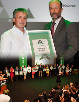 Fernando Robres recibe el Premio Onda Cero 2016 Medioambiente