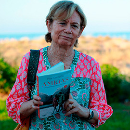 Pilar Cernuda habla de mujeres en el Ciclo Novela, Historia y Playa