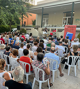La iniciativa literaria Leeinfluencers de Benicàssim consigue aforo completo en el mes de julio con más de 600 asistentes