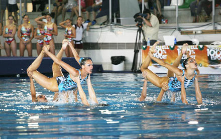 Natación sincronizada en la Piscina Olímpica Municipal de Castellón