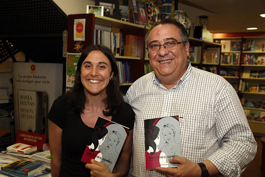 Ya a la venta la edición en valenciano del último libro de Marta Senent Ya a la venta la edición en valenciano del último libro de Marta Senent