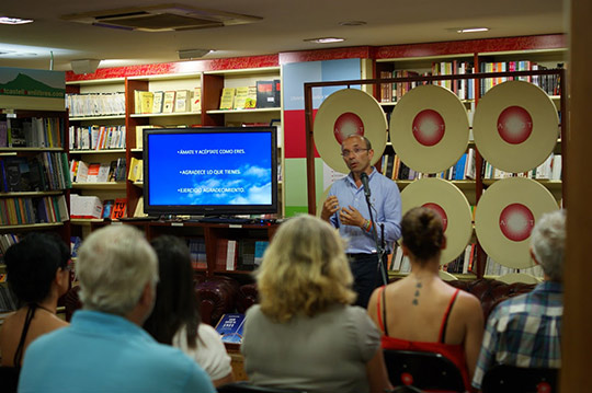 Charla en Argot de Gerardo Romero en el ciclo de couching sobre vivir, enseñar, amar Charla en Argot de Gerardo Romero en el ciclo de couching sobre vivir, enseñar, amar