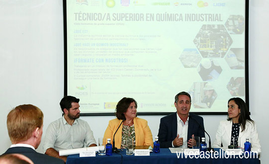 Presentación del primer ciclo Formativo de Grado Superior en Química Industria