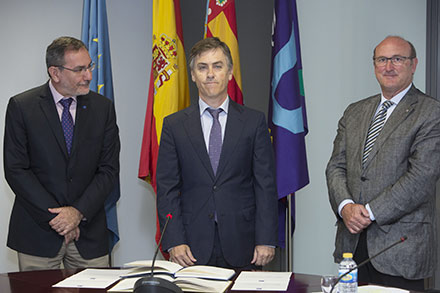 El director general de la Refinería de Castellón de BP Oil España toma posesión como nuevo vocal del Consejo Social 