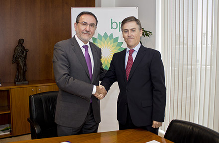 La UJI y BP Oil renuevan su convenio anual de colaboración La UJI y BP Oil renuevan su convenio anual de colaboración
