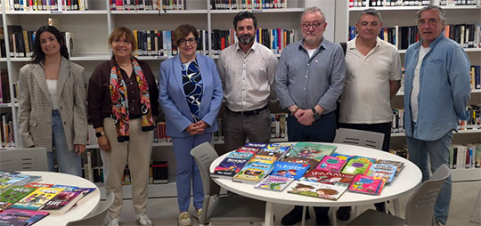 García Valls visita la Biblioteca Municipal de Borriol en el Día del Libro para poner en valor el fomento de la lectura en los municipios