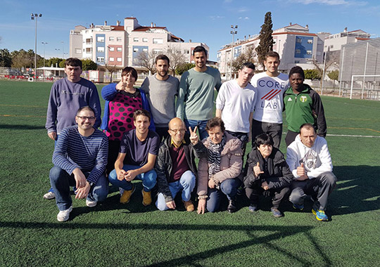 Tradicional partido del CD Castellón con miembros del Centro Gran Vía Castellón