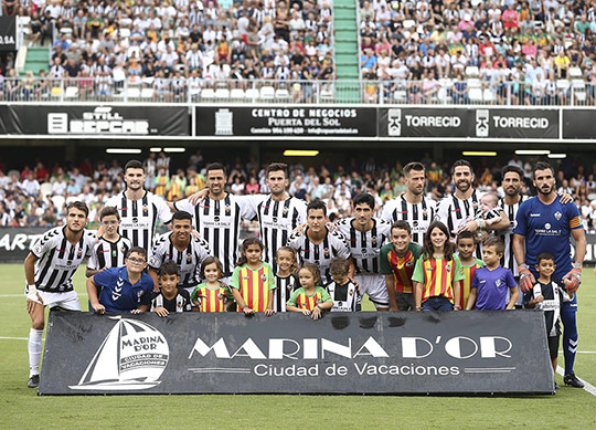 ¡Hazte la foto oficial con el once albinegro de Castalia!