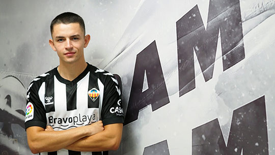 Álvaro Fidalgo, nuevo jugador del CD Castellón Álvaro Fidalgo, nuevo jugador del CD Castellón