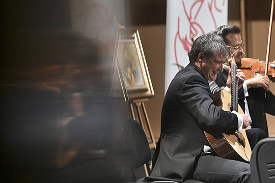 RAFAEL SERRALLET- VANGUARDIA ENSAMBLE RAFAEL SERRALLET- VANGUARDIA ENSAMBLE