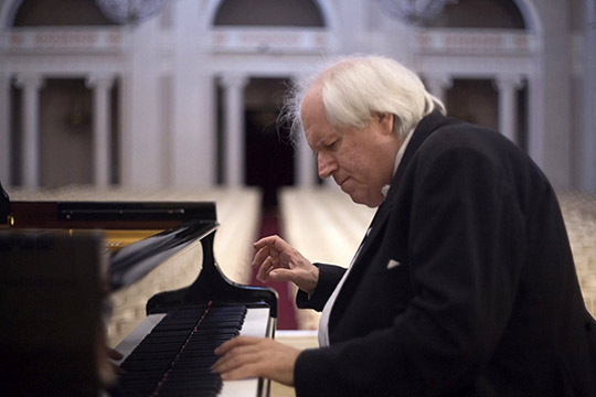 Grigory Sokolov, Concierto nº. 1.409 de la Sociedad Filarmónica de Castellón Grigory Sokolov, Concierto nº. 1.409 de la Sociedad Filarmónica de Castellón