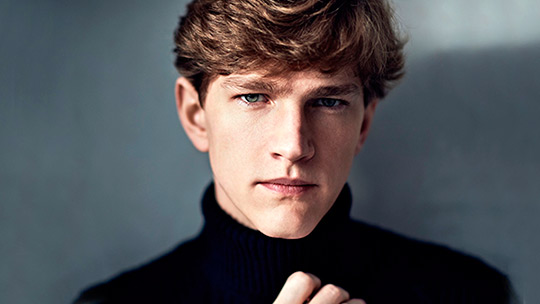 El Institut Valencià de Cultura presenta en el Auditori de Castelló al pianista canadiense Jan Lisiecki