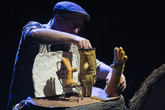 El IVC programa ‘David’, de Paco Zarzoso, y la obra familiar ‘Mon pare cremava pedres’ en el Principal de Castelló
