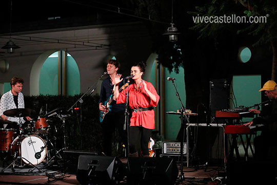 Concierto de Françoiz Breut en el Museo de Bellas Artes de Castellón