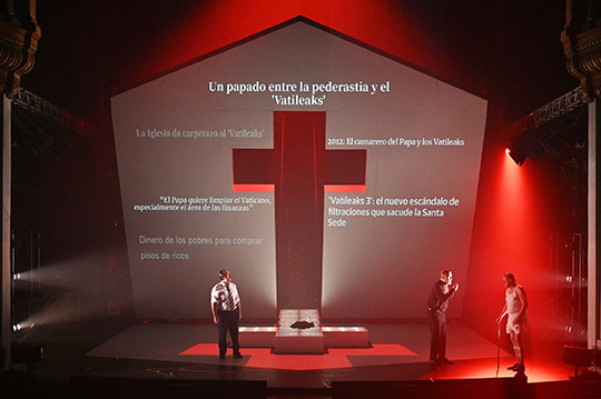 Poder i santedat, obra con texto de Manuel Molins Poder i santedat, obra con texto de Manuel Molins
