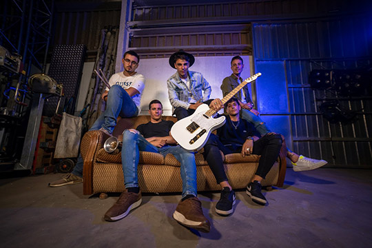 Coque Malla, Pignoise, Varry Brava, DJ NANO y Mario Vaquerizo, entre los nuevos artistas confirmados para el festival Mar de Sons Coque Malla, Pignoise, Varry Brava, DJ NANO y Mario Vaquerizo, entre los nuevos artistas confirmados para el festival Mar de Sons