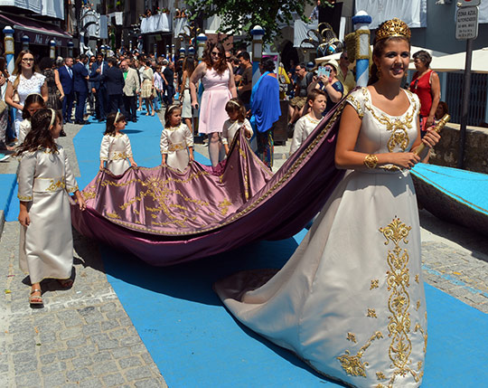 La Reina Esther y las demás heroínas bíblicas protagonizan el séptimo Retaule del 54 Sexenni