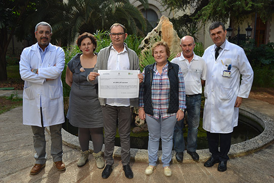 El Ayuntamiento de Nules se ha sumado al proyecto solidario "Apadrina una Peluca" El Ayuntamiento de Nules se ha sumado al proyecto solidario "Apadrina una Peluca"