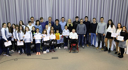 El Ayuntamiento de Onda beca a 33 jóvenes deportistas para ayudarles a desarrollar su carrera