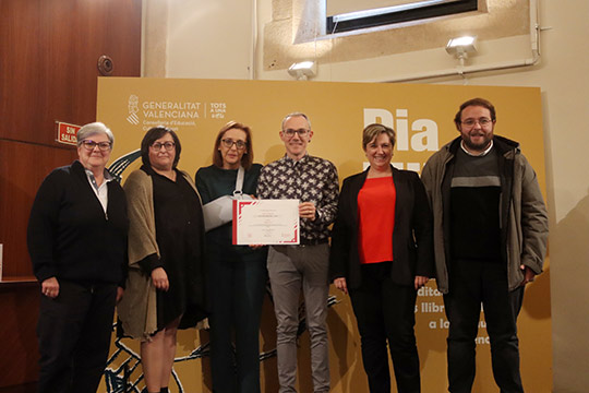 La Biblioteca Municipal de Onda recibe el galardón por su valiosa labor en el fomento de la lectura