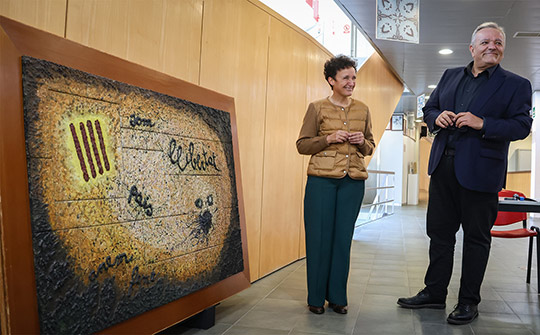 Onda incorpora al Museo del Azulejo un mural de Manolo Safont donado por Cadena COPE Castellón