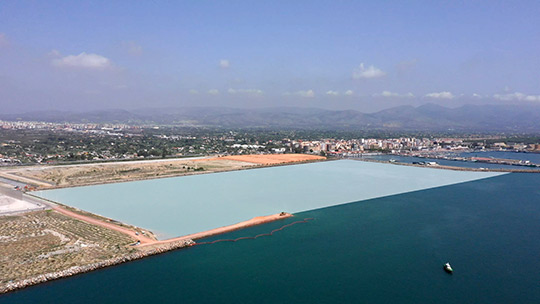 PortCastelló avanza en la expansión de la dársena sur al ejecutar un 52% las obras de la mota de cierre
