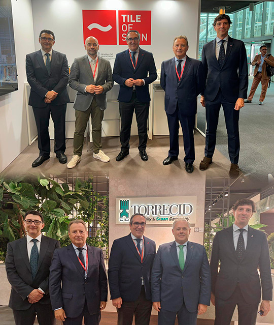 PortCastelló participa con el sector cerámico en Cersaie