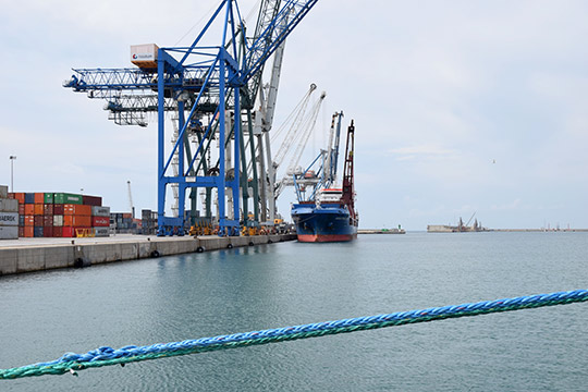 PortCastelló renovará el pavimento de los muelles de la Cerámica y Centenario PortCastelló renovará el pavimento de los muelles de la Cerámica y Centenario
