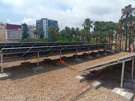 PortCastelló finaliza las obras para la instalación de placas fotovoltaicas en su edifico principal