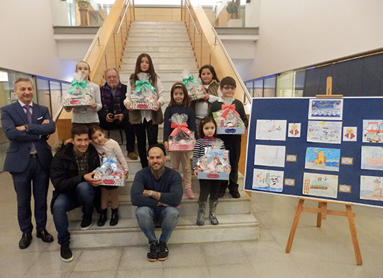 La Autoridad Portuaria entrega los premios del concurso de postales navideñas