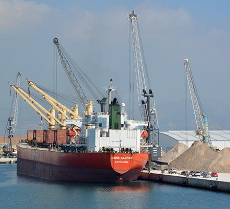 PortCastelló crece en tráfico de mercancías y en graneles sólidos