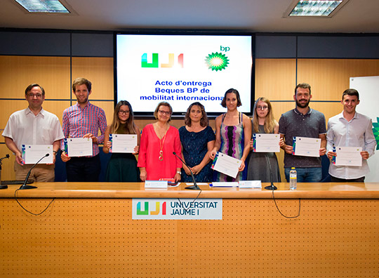 Becas vinculadas a los programas de movilidad de la UJI