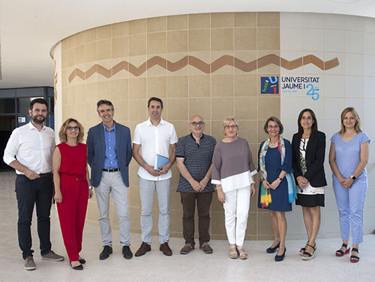 Reunión con la consellera de Sanidad para resolver temas claves de la Facultad de Ciencias de la Salud de la UJI Reunión con la consellera de Sanidad para resolver temas claves de la Facultad de Ciencias de la Salud de la UJI