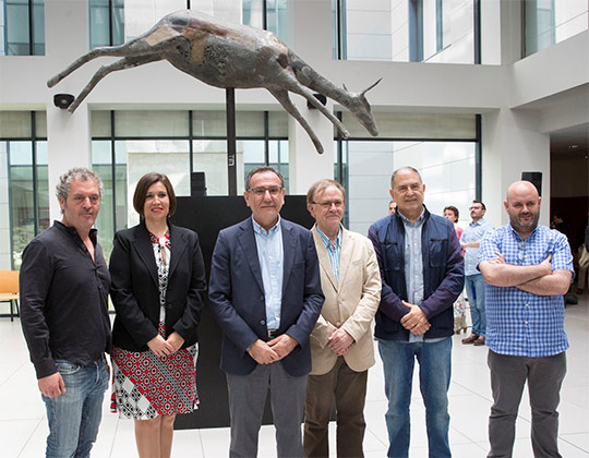 Inauguración en la UJI de Cérvola ferida de  Santiago Rebollida