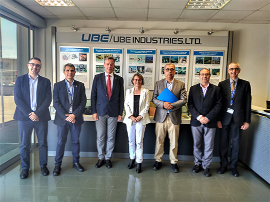 La rectora de la UJI realiza una visita institucional a UBE Corporation Europe La rectora de la UJI realiza una visita institucional a UBE Corporation Europe