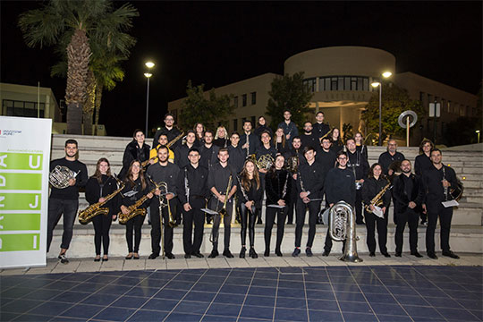 La banda de la UJI da la bienvenida a sus nuevos músicos