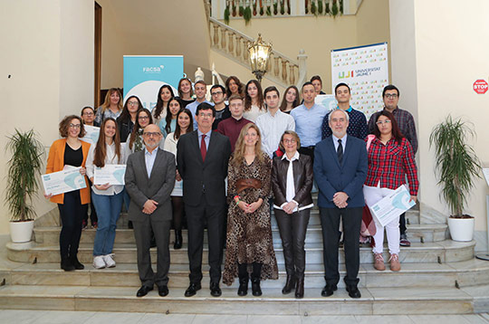 FACSA entrega 24 becas a alumnado de la UJI residente en Castelló