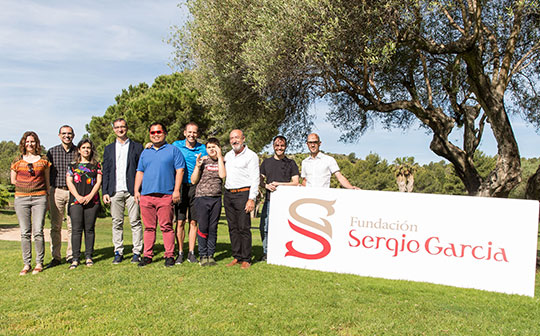 La UJI, la Fundación Sergio García y la Asociación Escuela El Cau se unen para desarrollar un protector craneal no invasivo para personas con discapacidad La UJI, la Fundación Sergio García y la Asociación Escuela El Cau se unen para desarrollar un protector craneal no invasivo para personas con discapacidad