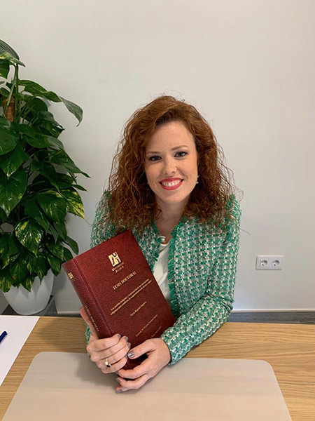 La doctoranda de Derecho Núria Reguart Segarra defiende la primera tesis doctoral totalmente en línea en la UJI durante el estado de alarma
