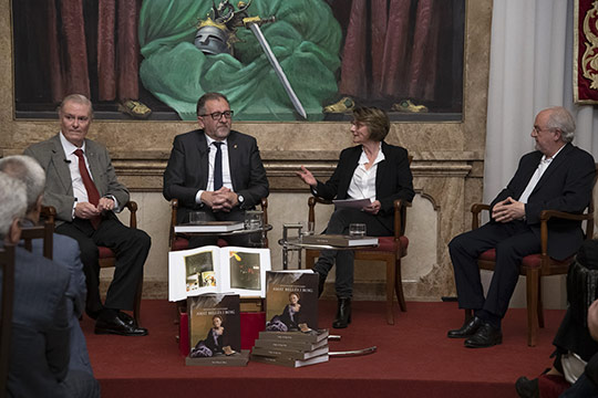 El cronista de Castelló, Antonio Gascó, narra en un libro la biografía, la obra y el trabajo del pintor Amat Bellés El cronista de Castelló, Antonio Gascó, narra en un libro la biografía, la obra y el trabajo del pintor Amat Bellés