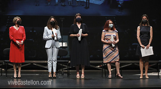 Entrega de los premios UJI del Consejo Social a la Excelencia Docente Universitaria y a la Investigación Entrega de los premios UJI del Consejo Social a la Excelencia Docente Universitaria y a la Investigación