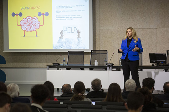 Mónica Deza analiza la comunicación en contextos de incertidumbre en la inauguración del 15 aniversario de Espaitec