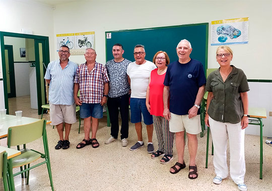 La Escuela de Adultos de Burriana ofrece un concierto como parte de un proyecto de la UJI de educación musical para personas adultes