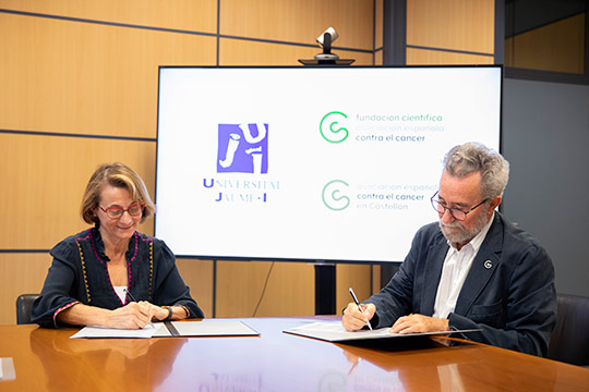 La Asociación Española Contra el Cáncer y la UJI firman el convenio de la segunda beca predoctoral, dotada con 106.000 euros, que estudiará el gliobastoma