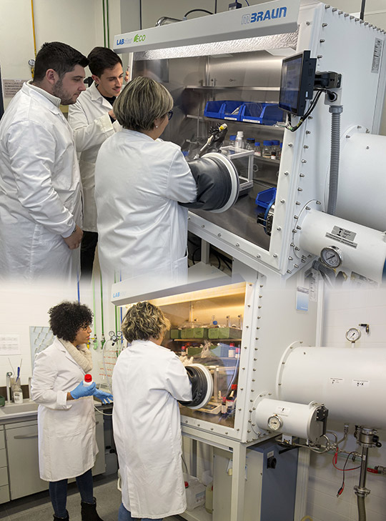 Equipos de investigación del INAM y el Departamento de Ingeniería Química de la UJI trabajan con diferentes materiales de almacenamiento de energía para hacer masiva la implantación de las renovables Equipos de investigación del INAM y el Departamento de Ingeniería Química de la UJI trabajan con diferentes materiales de almacenamiento de energía para hacer masiva la implantación de las renovables