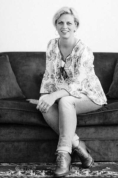 La Big Band UJI compartirá escenario con la vocalista y compositora de jazz Anna Pauline en el Concierto de Navidad en el Paranimf