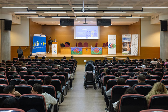 La UJI acoge la graduación de los programas Kumpania para la mejora socioeducativa de la infancia, adolescencia y juventud gitanas en la provincia de Castellón La UJI acoge la graduación de los programas Kumpania para la mejora socioeducativa de la infancia, adolescencia y juventud gitanas en la provincia de Castellón