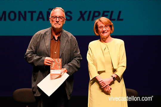 La UJI entrega la distinción extraordinaria a Xipell La UJI entrega la distinción extraordinaria a Xipell